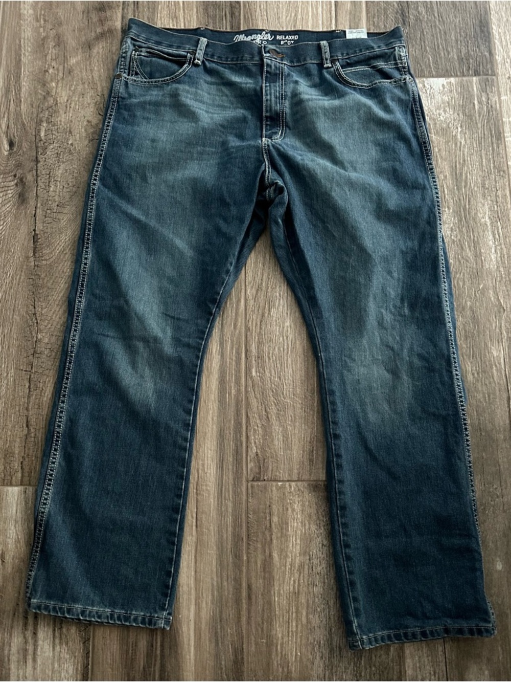 Wrangler Retro Men's Relaxed Fit Bootcut Jeans